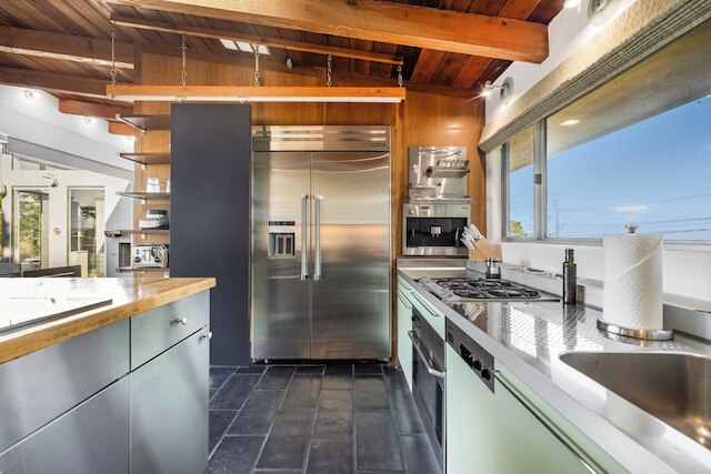 マルホランド ビュー - ミッドセンチュリー モダン エスケープ ウィズ インフィニティ プール