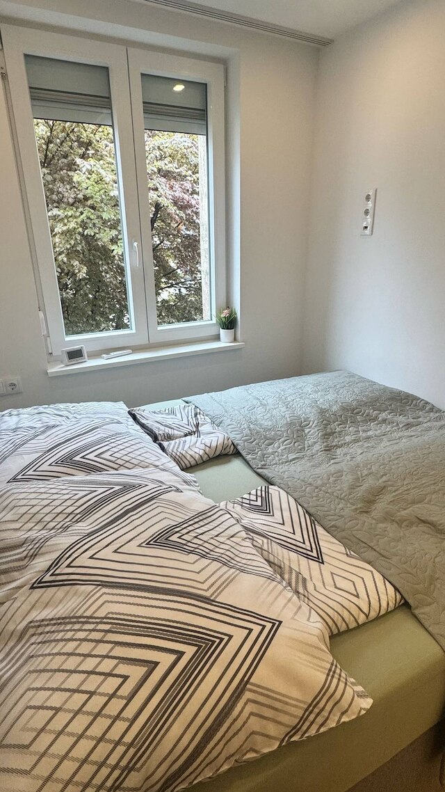 スタイリッシュ アパートメント ニア ベルヴェデーレ 15 ミン トゥ センター