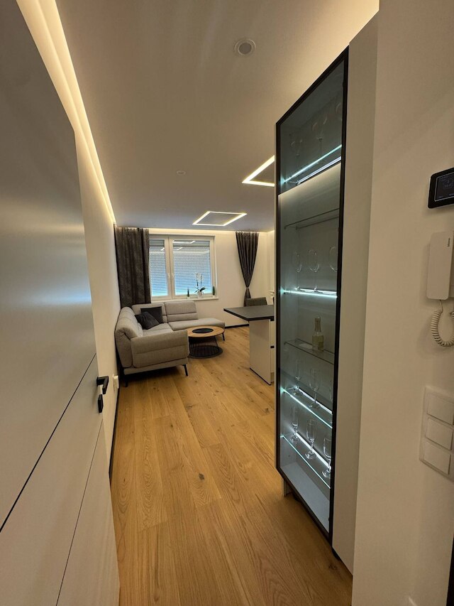 スタイリッシュ アパートメント ニア ベルヴェデーレ 15 ミン トゥ センター