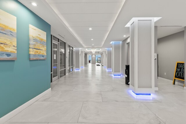 オーシャンサイド イン スタジオズ by Brightwild