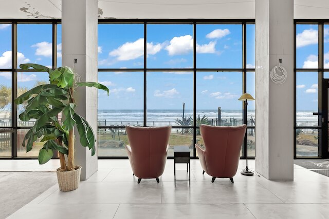 オーシャンサイド イン スタジオズ by Brightwild