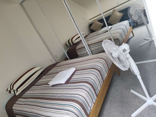 3 ダブル 1 シングル 2 ソファ ベッズ アパートメント