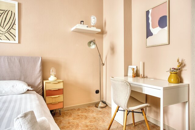 シック フラット イン ザ センター