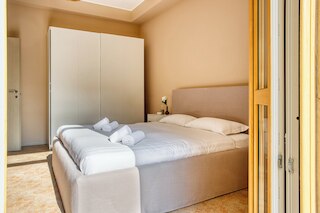 シック フラット イン ザ センター