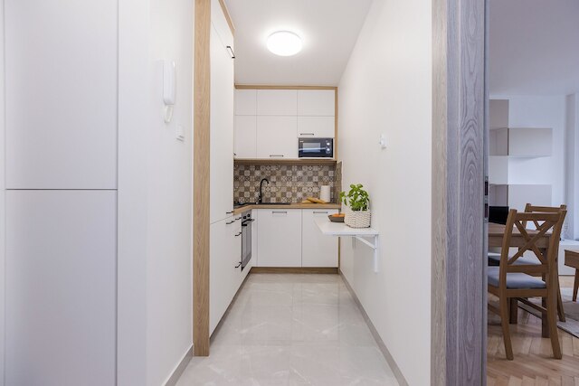 ショートステイポーランド トヴァルダ B35