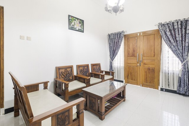 ホテル O オマ スリョ