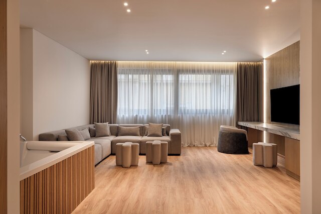 Nur City Suites = ヌル シティ スイーツ