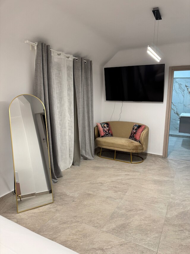 アテニアン ステイ 606 アパートメント