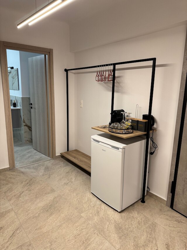 アテニアン ステイ 606 アパートメント