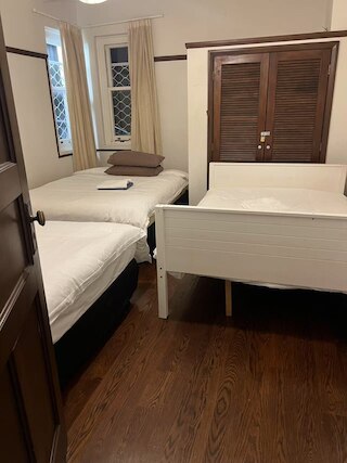 4 ダブル 2 ソファ ベッド イン ア アパートメント