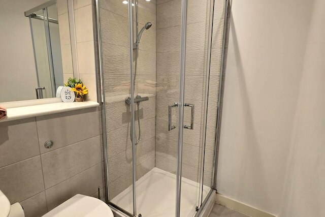 サルフォード セレニティ アパートメント