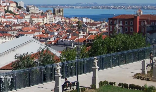 コージー シティ センター