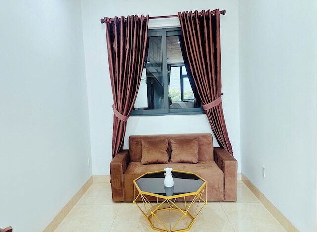 ルイ オティス アパートメント