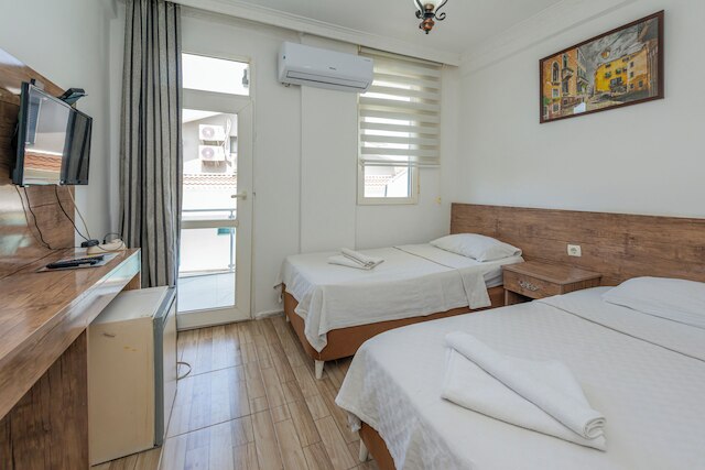 アリシュ ホテル フェティエ