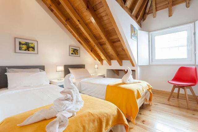 ウッデン トップ ウィズ テラス