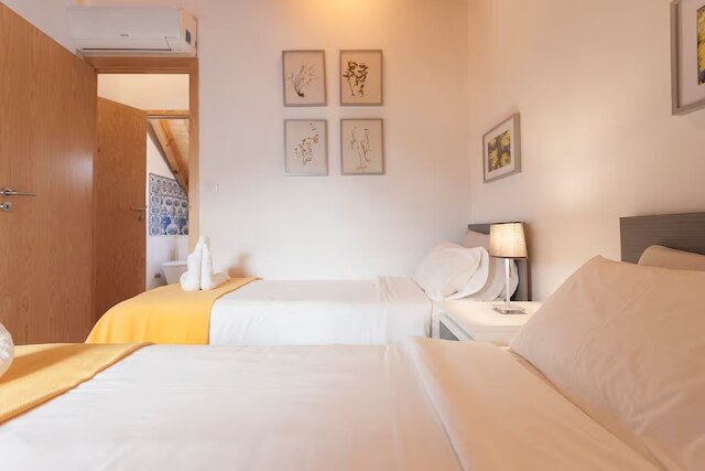 ウッデン トップ ウィズ テラス