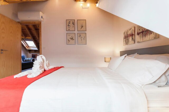 ウッデン トップ ウィズ テラス