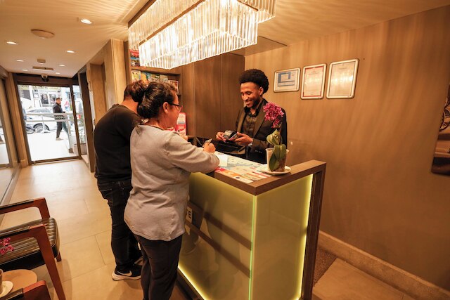 ダイヤモンド シティ ホテル