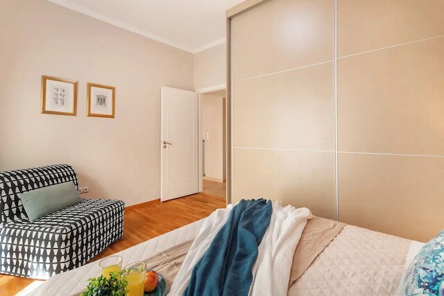 スタイリッシュ アパート ステップス フロム アクロポリス by GHH