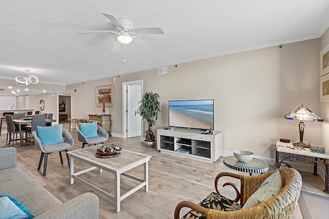 ディムッチ タワー 201