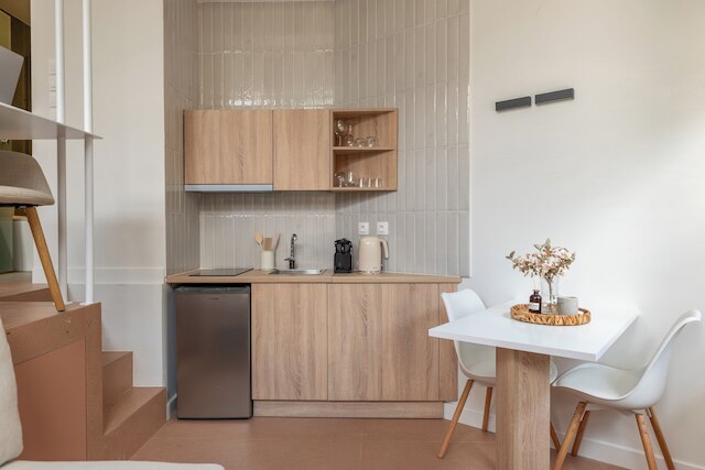 アテニアンネスト