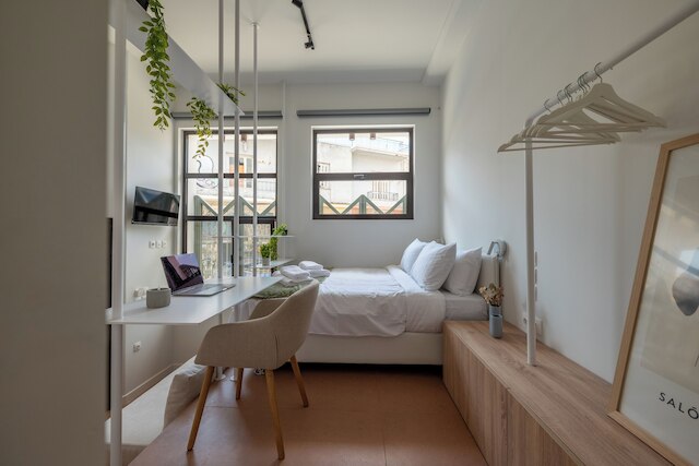 アテニアンネスト