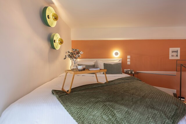 アテニアンネスト