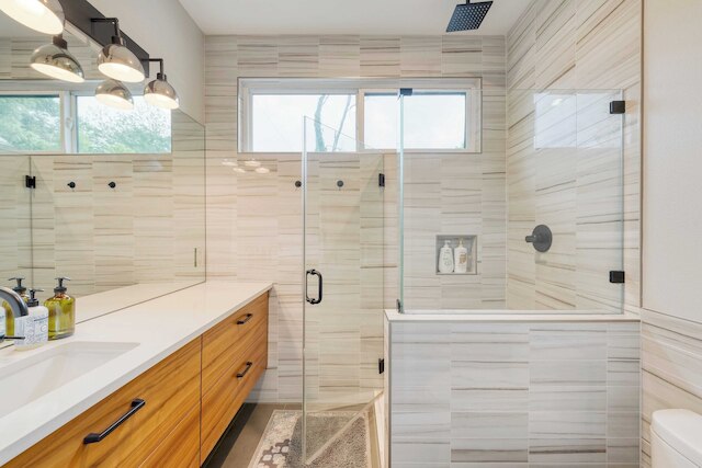 プライベート プール、ファイアピット、パティオ ステップス トゥ イースト オースティン ダイニング、ミュージック、アート、ミュラルズ