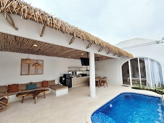 ヴィラ キラ ウルワツ