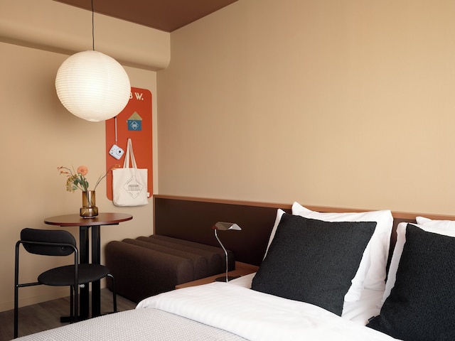 ボブ W ストックホルム ノルマルム