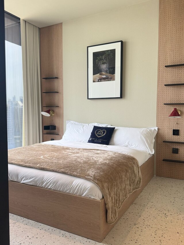 シンプリー コンフォート アップサイド リビング バージュ ビュー