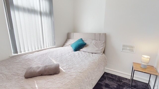 スリープス 8 - ファミリーフレンドリー - フリーパーキング - 10 ミニッツ トゥ エティハド