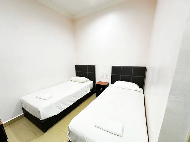 ホテル O タシク ウタマ