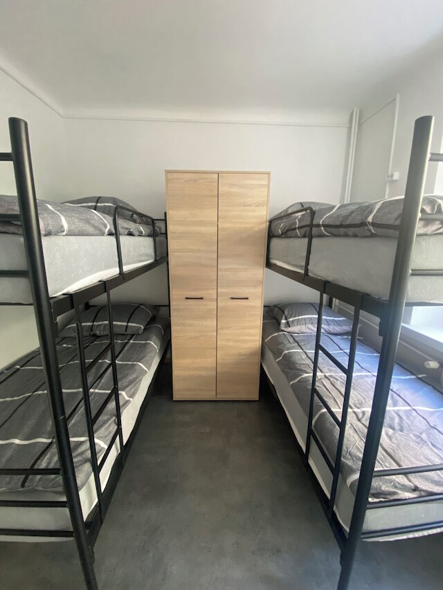 ホステル ハルモニア