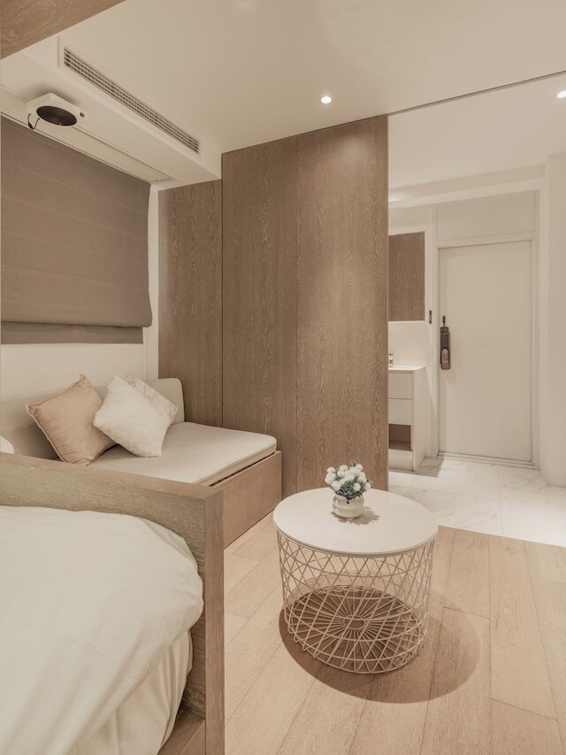 Shanghai Hills & Gefii Fifty Shades of Grey close to Jing'an Temple