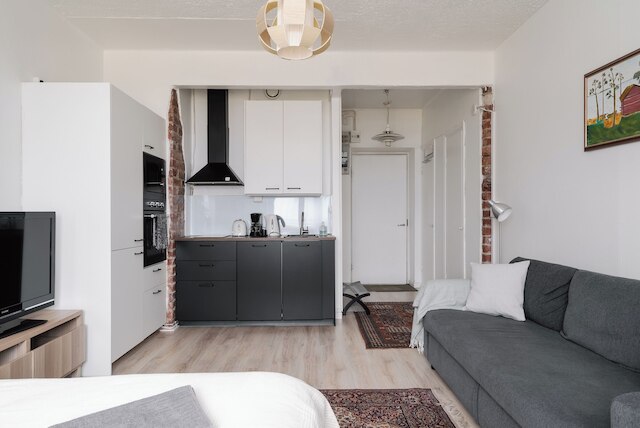 リノベーテッド トップ フロア スタジオ イン カリオ