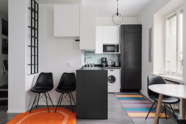 リノベーテッド トップ フロア スタジオ イン カリオ