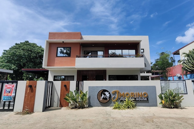 ジモリノ ペンション ハウス