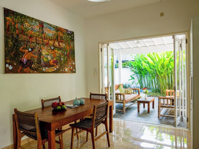 ヴィラ ザ ホワイト ハウス セミニャック