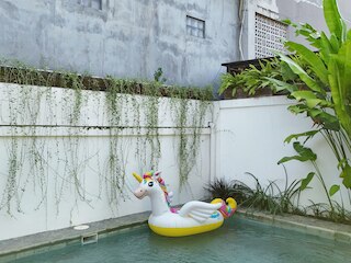 ヴィラ ザ ホワイト ハウス セミニャック