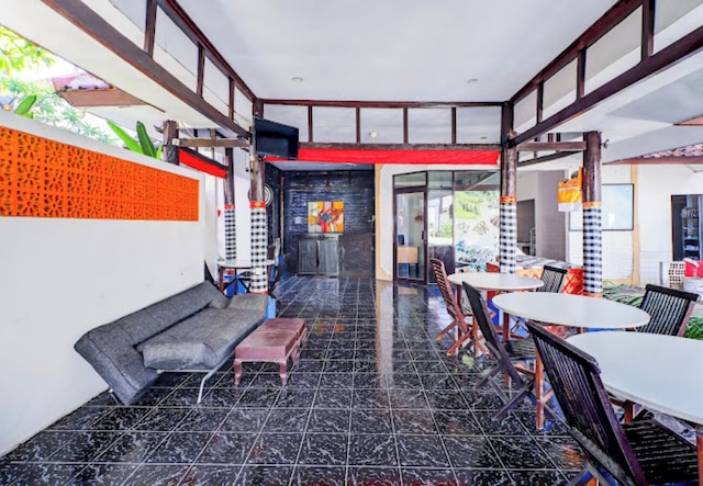 アンナ クタ イン ホテル