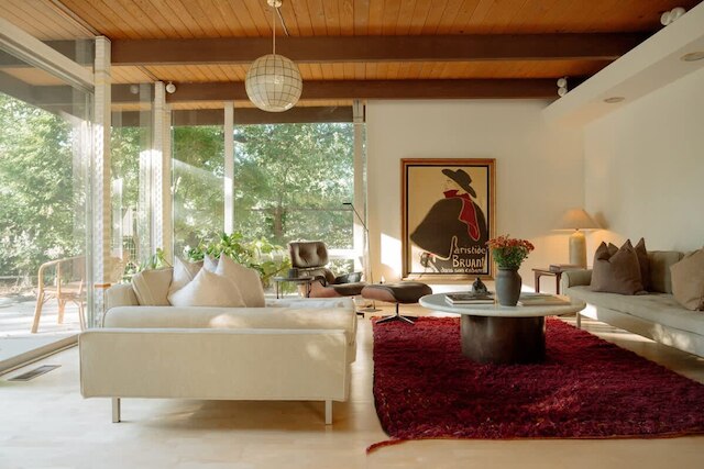 ゼン マウンテン ゲッタウェイ ウィズ ア プール ホットタブ 5 ベッズ