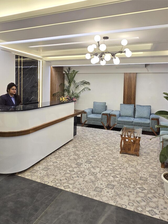 ロイヤル リージェント スイーツ ダッカ