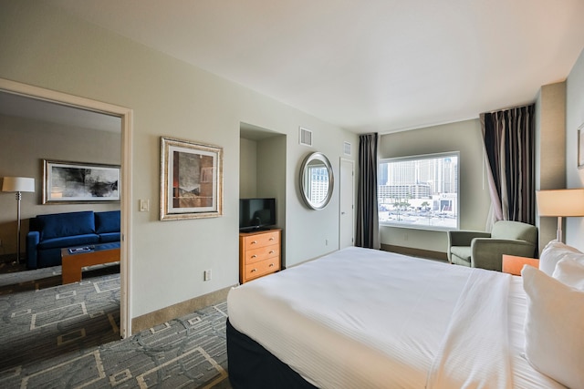 ストリップビュー スイーツ アット プラチナム