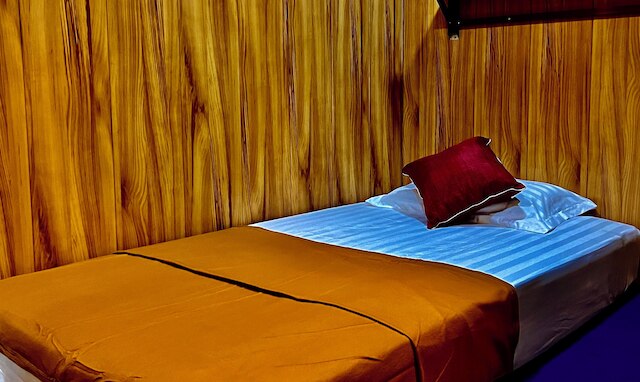 オアシス フローティング ホテル ヤンゴン