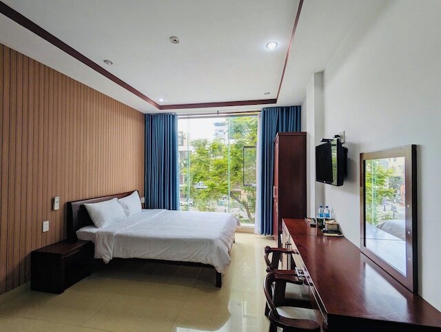 レズ ホテル & アパートメント