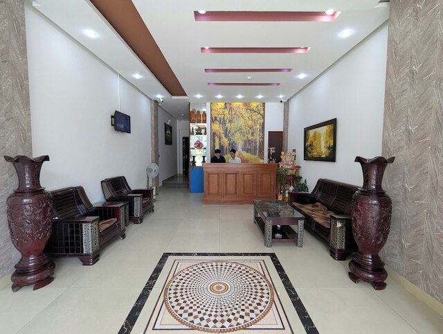 レズ ホテル & アパートメント