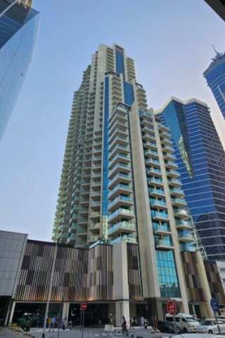 スリーク アンド スタイリッシュ 1 ベッドルーム フルリー ファーニッシュド アパートメント