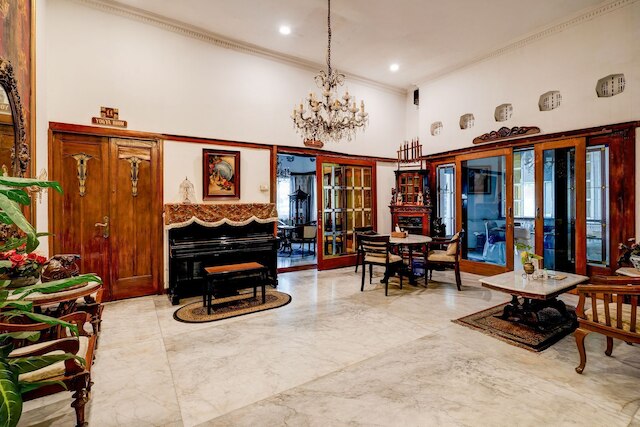 オテル O バンドゥン ニア スタディオン シリワンギ フォーマリー ジ エスニック オテル バンドゥン