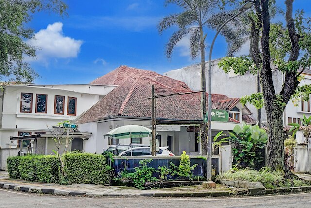 オテル O バンドゥン ニア スタディオン シリワンギ フォーマリー ジ エスニック オテル バンドゥン